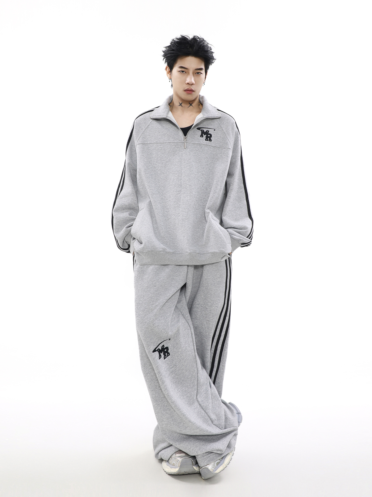 MRNEARLY美式复古休闲运动高街立领情侣卫衣重磅加绒秋冬款套装男
